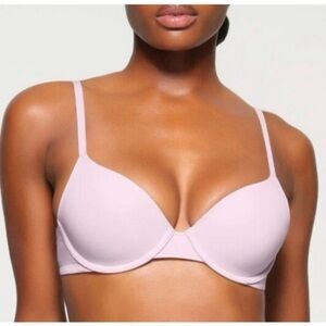 SKIMS Fits Everybody T-shirt Bra 44DD